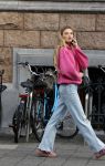 Amsterdam 5 oktober 2023
Robbert Rodenburg Romee Strijd en Monica Geuze op straat in Amsterdam zuid.