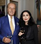 Amsterdam 29 oktober 2023
Opening expositie Davide Heijmans . Haar man Thierry Baudet en haar zoontje waren ook aanwezig .
Theo Hiddema en Lusine