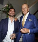 Amsterdam 29 oktober 2023
Opening expositie Davide Heijmans . Haar man Thierry Baudet en haar zoontje waren ook aanwezig .
Thierry Baudet en Theo Hiddema