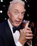 Amsterdam 17 oktober 2024
Het televizierring gala 2024  in carre . Andre v Duin won een Oeuvre ring . Hij kwam samen met vriend Fernando en Janny v d Heijden en haar hondje Nhaan