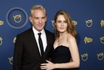 Amsterdam 17 oktober 2024
Het televizierring gala 2024  in carre . Art Rooijakkers met zijn vrouw