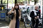 Amsterdam 10 oktober 2024
Astrid Colle ( ex Martin Brozius) en Willeke Schoonewille ( ex Peter Jan Rens) op de Cornelis schuytstraat.