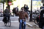 Amsterdam 3 oktober 2024
Beau v Erven Dorens op de fiets in het centrum van Amsterdam.