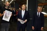 Amsterdam 10 oktober 2024
Koning Willem Alexander opent het HQ van DPG Media / Mediavaert . Aanwezig namend de GPD Christian v Thillo ( Executive Chairman van DPG Media ) en Erik Roddenhof (CEO DPG Media ).