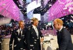 Amsterdam 10 oktober 2024
Koning Willem Alexander opent het HQ van DPG Media / Mediavaert . Aanwezig namend de GPD Christian v Thillo ( Executive Chairman van DPG Media ) en Erik Roddenhof (CEO DPG Media ).