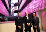 Amsterdam 10 oktober 2024
Koning Willem Alexander opent het HQ van DPG Media / Mediavaert . Aanwezig namend de GPD Christian v Thillo ( Executive Chairman van DPG Media ) en Erik Roddenhof (CEO DPG Media ).