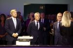 Amsterdam 10 oktober 2024
Koning Willem Alexander opent het HQ van DPG Media / Mediavaert . Aanwezig namend de GPD Christian v Thillo ( Executive Chairman van DPG Media ) en Erik Roddenhof (CEO DPG Media ).
