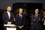 Amsterdam 10 oktober 2024
Koning Willem Alexander opent het HQ van DPG Media / Mediavaert . Aanwezig namend de GPD Christian v Thillo ( Executive Chairman van DPG Media ) en Erik Roddenhof (CEO DPG Media ).