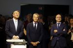Amsterdam 10 oktober 2024
Koning Willem Alexander opent het HQ van DPG Media / Mediavaert . Aanwezig namend de GPD Christian v Thillo ( Executive Chairman van DPG Media ) en Erik Roddenhof (CEO DPG Media ).