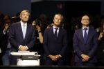 Amsterdam 10 oktober 2024
Koning Willem Alexander opent het HQ van DPG Media / Mediavaert . Aanwezig namend de GPD Christian v Thillo ( Executive Chairman van DPG Media ) en Erik Roddenhof (CEO DPG Media ).