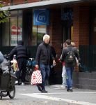 Amsterdam 12 oktober 2024
Derk Bolt doet boodschappen in Amsterdam zuid.