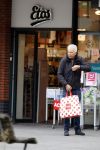Amsterdam 12 oktober 2024
Derk Bolt doet boodschappen in Amsterdam zuid.