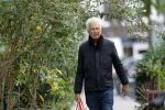 Amsterdam 12 oktober 2024
Derk Bolt doet boodschappen in Amsterdam zuid.