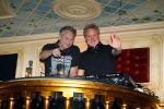 Amsterdam 19 oktober 2024
Presentatie van de nieuwe proffesionele muziek oortjes van Breggz in het pand waar voormalig Yab Yum zat . Xander de Buisonje is de founder van Breggz . Ze zijn in de USA uitgeroepen totm het beste produkt . Xander was er samen met zijn vrouw Sophie . Zoon Sem v Dijk en beste vriend draaiden er . Ook Erland Galjaard en Ronald Molendijk draaiden en set . Wendy v Dijk was ook aanwezig om naar haar mannen te kijken/luisteren.