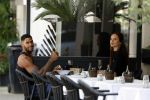 Amsterdam 8 augustus 2024
Famke Louise en Denzel Slager lunchen in Amsterdam zuid . Ze rijden in een electrische Porsche Tacan