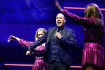 Rotterdam 18 oktober 2024
Frans Bauer treedt voor de 52e keer in ahoy op . Hij tradt oa samen op met zijn zoons Christiaan Frans jr en Jan . Ook Mariska Bauer trad op met Patty Brard . Verder aanwezig Lee Towers Billy Dans Django Wagner Chantal janzen Amar  en Sieneke. Ook de moeder van Frans en moeder van mariska waren aanwezig en zaten op de eerste rij .