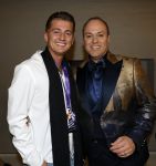 Rotterdam 18 oktober 2024
Frans Bauer treedt voor de 52e keer in ahoy op . Hij tradt oa samen op met zijn zoons Christiaan Frans jr en Jan . Ook Mariska Bauer trad op met Patty Brard . Verder aanwezig Lee Towers Billy Dans Django Wagner Chantal janzen Amar  en Sieneke. Ook de moeder van Frans en moeder van mariska waren aanwezig en zaten op de eerste rij . Frans Bauer Mart Hoogkamer