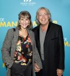 Amsterdam 14 oktober 2024
Premiere de Mannenmaker in Tuschinski met in de hoofdrollen oa Katja Schuurman Eva v d Wijdeven Leo Alkemade Georgina Verbaan Melissas Drost Huub Smit Yasmin Karssing en Rene Watzema . Govert de Roos met vriendin Monique
