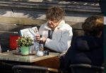 Amsterdam 3 oktober 2024
Hedy d Ancona geniet van het zonnetje op terras in Amsterdam .