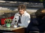 Amsterdam 3 oktober 2024
Hedy d Ancona geniet van het zonnetje op terras in Amsterdam .