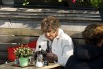 Amsterdam 3 oktober 2024
Hedy d Ancona geniet van het zonnetje op terras in Amsterdam .