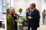 Amsterdam 10 oktober 2024
Koning Willem Alexander opent het HQ van DPG Media / Mediavaert . Aanwezig namend de GPD Christian v Thillo ( Executive Chairman van DPG Media ) en Erik Roddenhof (CEO DPG Media ). Helene v Santen Joyce Nieuwenhuijs en Koning Willem Alexander