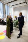 Amsterdam 10 oktober 2024
Koning Willem Alexander opent het HQ van DPG Media / Mediavaert . Aanwezig namend de GPD Christian v Thillo ( Executive Chairman van DPG Media ) en Erik Roddenhof (CEO DPG Media ). Helene v Santen Joyce Nieuwenhuijs en Koning Willem Alexander