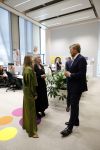 Amsterdam 10 oktober 2024
Koning Willem Alexander opent het HQ van DPG Media / Mediavaert . Aanwezig namend de GPD Christian v Thillo ( Executive Chairman van DPG Media ) en Erik Roddenhof (CEO DPG Media ). Helene v Santen Joyce Nieuwenhuijs en Koning Willem Alexander