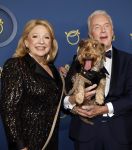 Amsterdam 17 oktober 2024
Het televizierring gala 2024  in carre . Andre v Duin won een Oeuvre ring . Hij kwam samen met vriend Fernando en Janny v d Heijden en haar hondje Nhaan