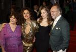 Amsterdam 14 oktober 2024
Premiere de Mannenmaker in Tuschinski met in de hoofdrollen oa Katja Schuurman Eva v d Wijdeven Leo Alkemade Georgina Verbaan Melissas Drost Huub Smit Yasmin Karssing en Rene Watzema . Katja Schuurman en dochter Sammie Romer en de ouders van Katja