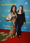 Amsterdam 14 oktober 2024
Premiere de Mannenmaker in Tuschinski met in de hoofdrollen oa Katja Schuurman Eva v d Wijdeven Leo Alkemade Georgina Verbaan Melissas Drost Huub Smit Yasmin Karssing en Rene Watzema . Katja Schuurman en dochter Sammie Romer