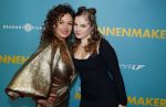 Amsterdam 14 oktober 2024
Premiere de Mannenmaker in Tuschinski met in de hoofdrollen oa Katja Schuurman Eva v d Wijdeven Leo Alkemade Georgina Verbaan Melissas Drost Huub Smit Yasmin Karssing en Rene Watzema . Katja Schuurman en dochter Sammie Romer