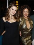Amsterdam 14 oktober 2024
Premiere de Mannenmaker in Tuschinski met in de hoofdrollen oa Katja Schuurman Eva v d Wijdeven Leo Alkemade Georgina Verbaan Melissas Drost Huub Smit Yasmin Karssing en Rene Watzema . Katja Schuurman en dochter Sammie Romer