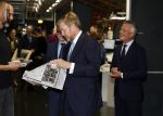 Amsterdam 10 oktober 2024
Koning Willem Alexander opent het HQ van DPG Media / Mediavaert . Aanwezig namend de GPD Christian v Thillo ( Executive Chairman van DPG Media ) en Erik Roddenhof (CEO DPG Media ).
