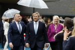 Amsterdam 10 oktober 2024
Koning Willem Alexander opent het HQ van DPG Media / Mediavaert . Aanwezig namend de GPD Christian v Thillo ( Executive Chairman van DPG Media ) en Erik Roddenhof (CEO DPG Media ).
