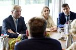 Amsterdam 10 oktober 2024
Koning Willem Alexander opent het HQ van DPG Media / Mediavaert . Aanwezig namend de GPD Christian v Thillo ( Executive Chairman van DPG Media ) en Erik Roddenhof (CEO DPG Media ).