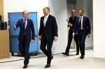 Amsterdam 10 oktober 2024
Koning Willem Alexander opent het HQ van DPG Media / Mediavaert . Aanwezig namend de GPD Christian v Thillo ( Executive Chairman van DPG Media ) en Erik Roddenhof (CEO DPG Media ).