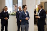 Amsterdam 10 oktober 2024
Koning Willem Alexander opent het HQ van DPG Media / Mediavaert . Aanwezig namend de GPD Christian v Thillo ( Executive Chairman van DPG Media ) en Erik Roddenhof (CEO DPG Media ). Koning Willem Alexander bezoekt ook Donald Duck en spreekt daar Ferdi Felderhof