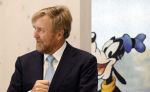 Amsterdam 10 oktober 2024
Koning Willem Alexander opent het HQ van DPG Media / Mediavaert . Aanwezig namend de GPD Christian v Thillo ( Executive Chairman van DPG Media ) en Erik Roddenhof (CEO DPG Media ). Koning Willem Alexander bezoekt ook Donald Duck en spreekt daar Ferdi Felderhof