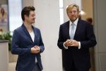Amsterdam 10 oktober 2024
Koning Willem Alexander opent het HQ van DPG Media / Mediavaert . Aanwezig namend de GPD Christian v Thillo ( Executive Chairman van DPG Media ) en Erik Roddenhof (CEO DPG Media ). Koning Willem Alexander bezoekt ook Donald Duck en spreekt daar Ferdi Felderhof