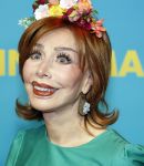 Amsterdam 14 oktober 2024
Premiere de Mannenmaker in Tuschinski met in de hoofdrollen oa Katja Schuurman Eva v d Wijdeven Leo Alkemade Georgina Verbaan Melissas Drost Huub Smit Yasmin Karssing en Rene Watzema . Marijke Helwegen