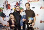 Utrecht 13 oktober 2024
Premiere de club van sinterklaas in Utrecht. Marly v d Velden met man en kinderen