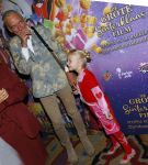 Amsterdam 19 oktober 2024
Premiere de grote Sinterklaasfilm in Tuschinski. Martien Meiland kwam met Maxime Meiland Leroy Molkenboer boer en hun kinderen