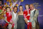 Amsterdam 19 oktober 2024
Premiere de grote Sinterklaasfilm in Tuschinski. Martien Meiland kwam met Maxime Meiland Leroy Molkenboer boer en hun kinderen