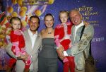Amsterdam 19 oktober 2024
Premiere de grote Sinterklaasfilm in Tuschinski. Martien Meiland kwam met Maxime Meiland Leroy Molkenboer boer en hun kinderen