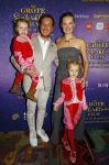 Amsterdam 19 oktober 2024
Premiere de grote Sinterklaasfilm in Tuschinski. Martien Meiland kwam met Maxime Meiland Leroy Molkenboer boer en hun kinderen