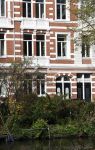 Amsterdam 8 oktober 2024
Het naambordje met daarop de namen van Noor de Groot haar ex man Sander Kleinenberg en hun kinderen is weg gehaald .