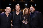 Amsterdam 17 oktober 2024
Het televizierring gala 2024  in carre . Paula v d Oest met Mark v Eeuwen Alain de Levita en
