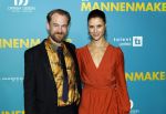 Amsterdam 14 oktober 2024
Premiere de Mannenmaker in Tuschinski met in de hoofdrollen oa Katja Schuurman Eva v d Wijdeven Leo Alkemade Georgina Verbaan Melissas Drost Huub Smit Yasmin Karssing en Rene Watzema .