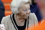 Soestdijk 5 oktober 2024
Prinses Beatrix woordt aangevallen door een wesp op paleis Soestdijk.